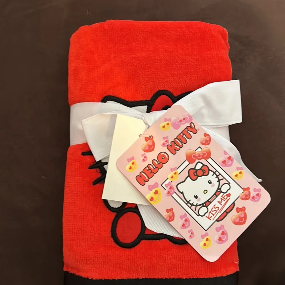 New Hello Kitty Valentines Hand Towels Set of 2 16” X 28”
